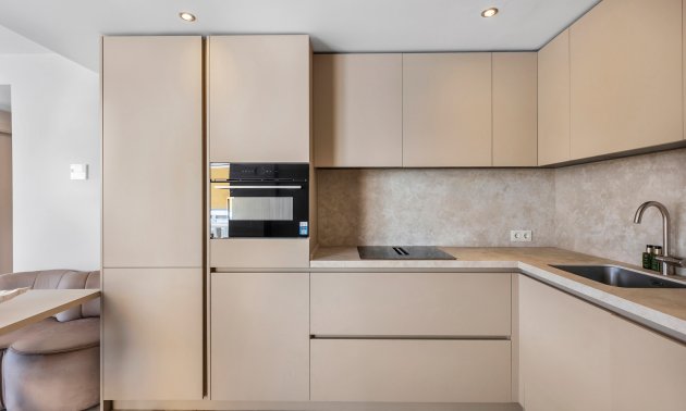 Resale - Apartment / flat -
Torrevieja - Punta prima