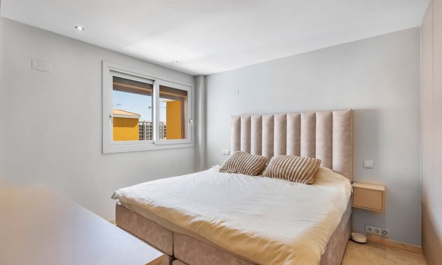 Resale - Apartment / flat -
Torrevieja - Punta prima
