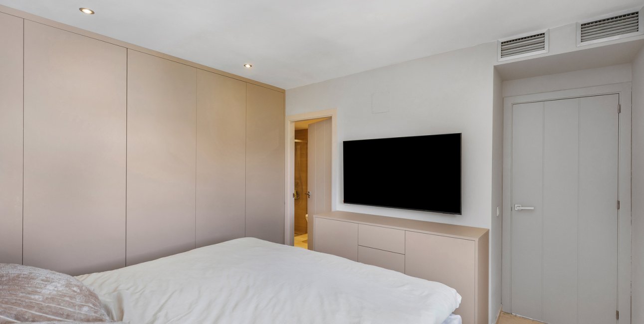 Resale - Apartment / flat -
Torrevieja - Punta prima