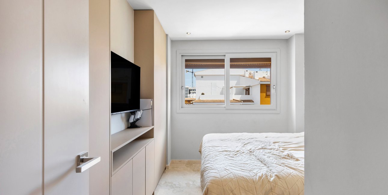 Resale - Apartment / flat -
Torrevieja - Punta prima