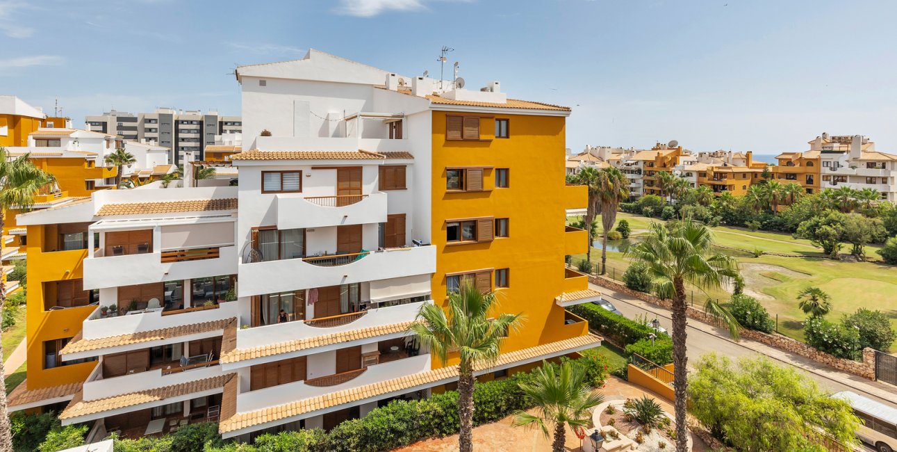 Resale - Apartment / flat -
Torrevieja - Punta prima