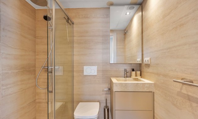 Resale - Apartment / flat -
Torrevieja - Punta prima