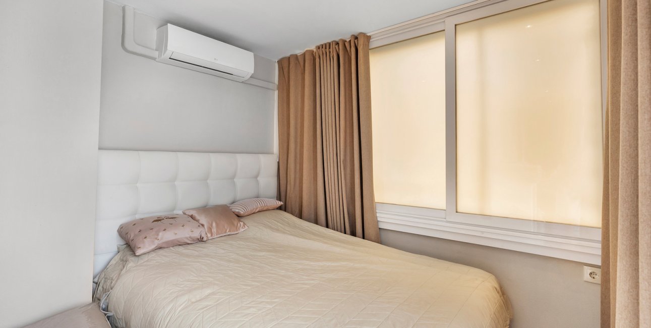 Resale - Apartment / flat -
Torrevieja - Punta prima