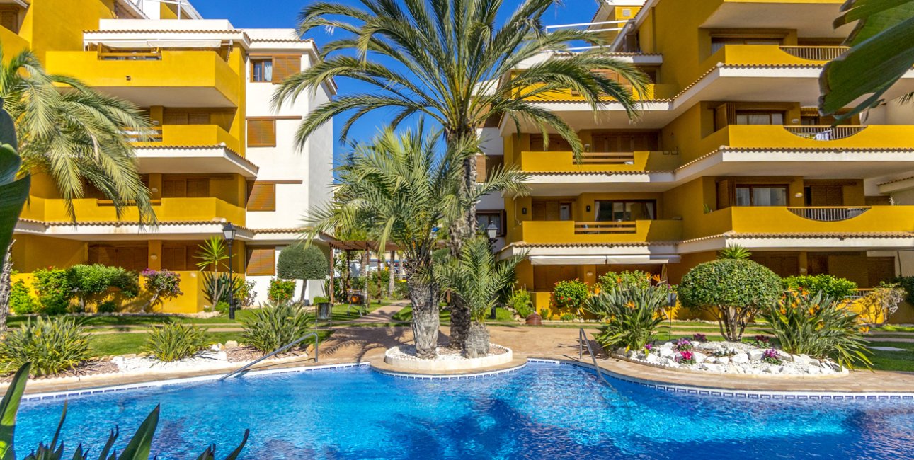 Resale - Apartment / flat -
Torrevieja - Punta prima