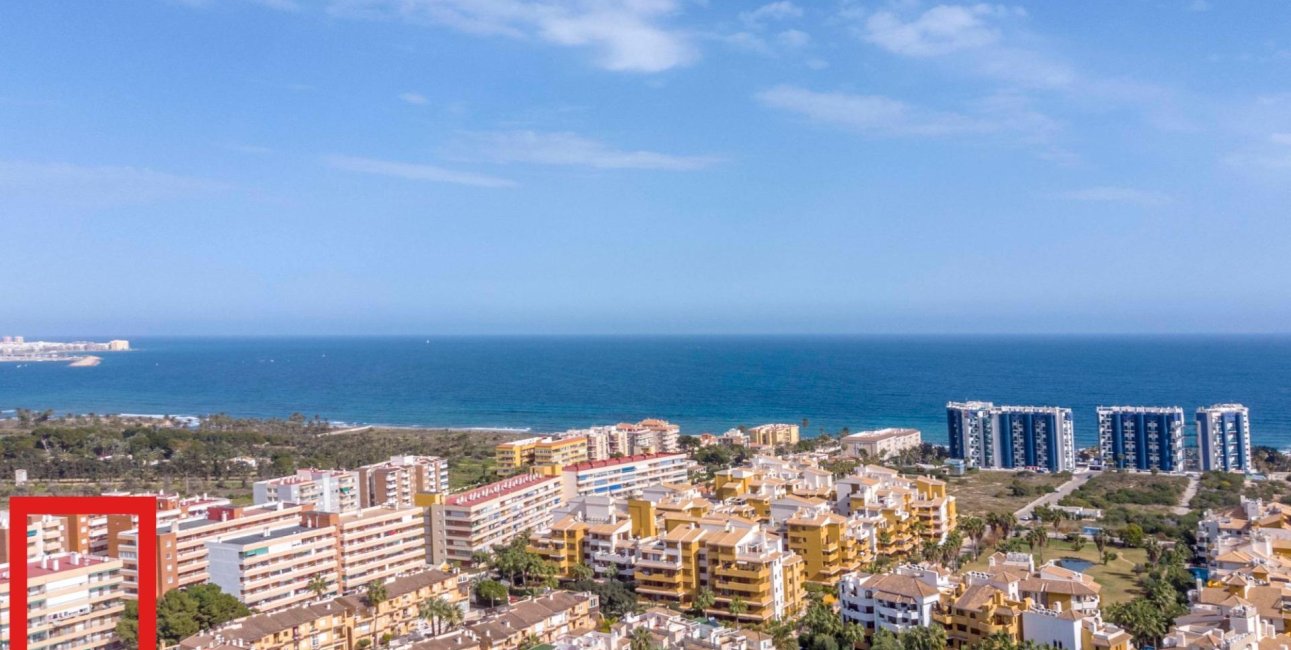 Resale - Apartment / flat -
Torrevieja - Punta prima