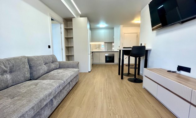 Resale - Apartment / flat -
Torrevieja - Punta prima