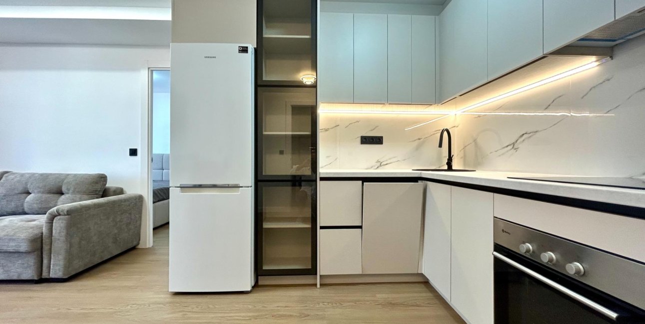 Resale - Apartment / flat -
Torrevieja - Punta prima