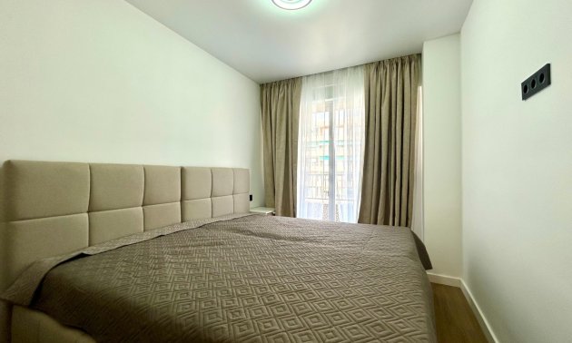 Resale - Apartment / flat -
Torrevieja - Punta prima