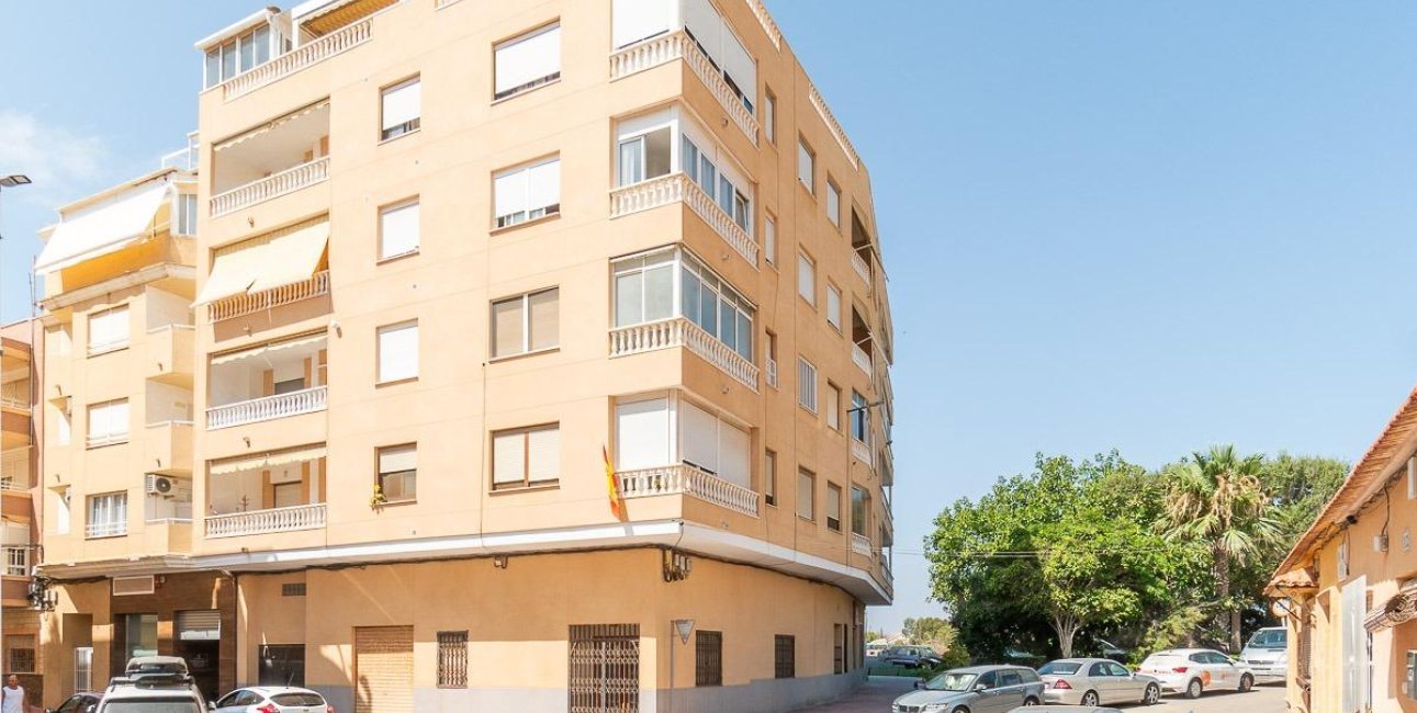Resale - Apartment / flat -
Torrevieja - La Mata