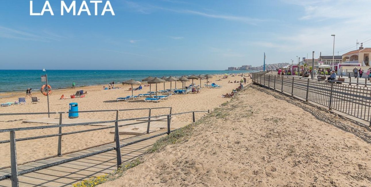 Resale - Apartment / flat -
Torrevieja - La Mata