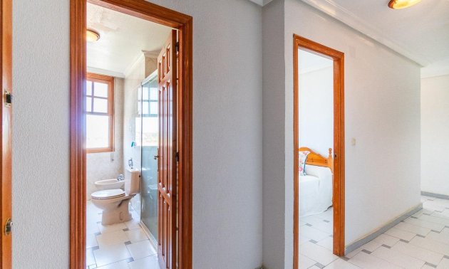 Resale - Apartment / flat -
Torrevieja - La Mata
