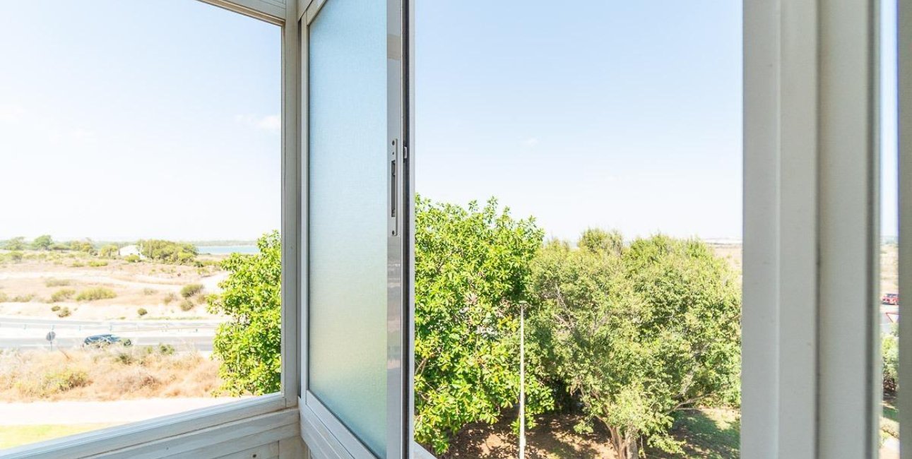 Resale - Apartment / flat -
Torrevieja - La Mata