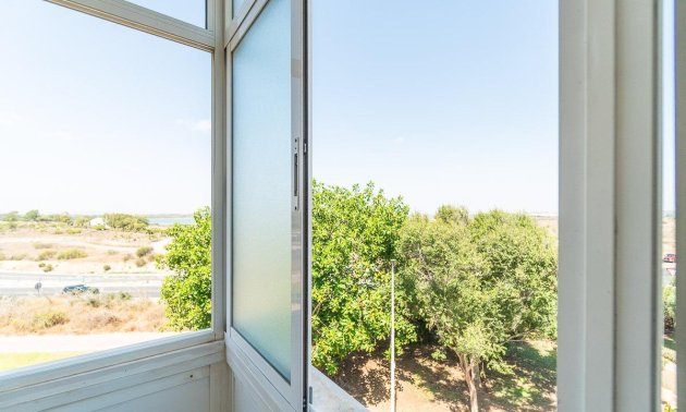 Resale - Apartment / flat -
Torrevieja - La Mata