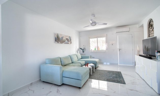 Resale - Townhouse -
Benijofar - Monte Azul
