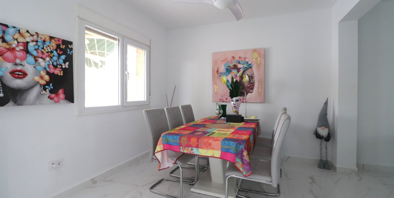 Resale - Townhouse -
Benijofar - Monte Azul