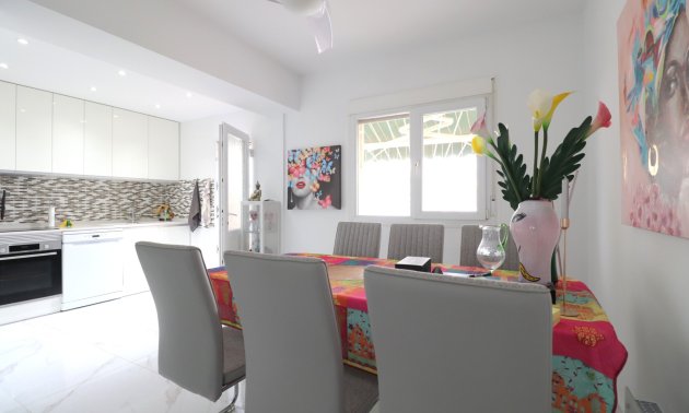 Resale - Townhouse -
Benijofar - Monte Azul