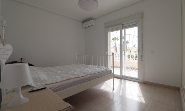 Resale - Townhouse -
Benijofar - Monte Azul
