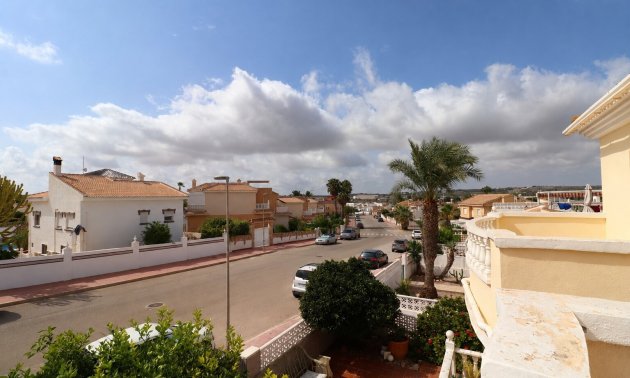 Resale - Townhouse -
Benijofar - Monte Azul