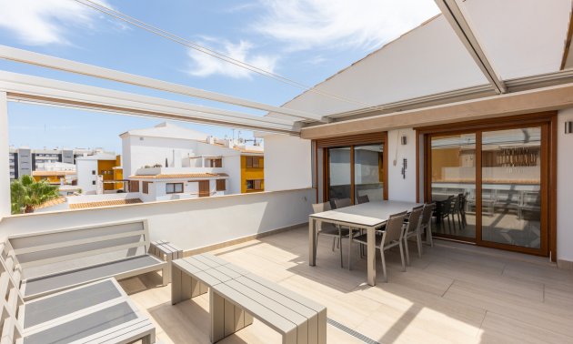 Resale - Apartment / flat -
Orihuela Costa - Punta Prima