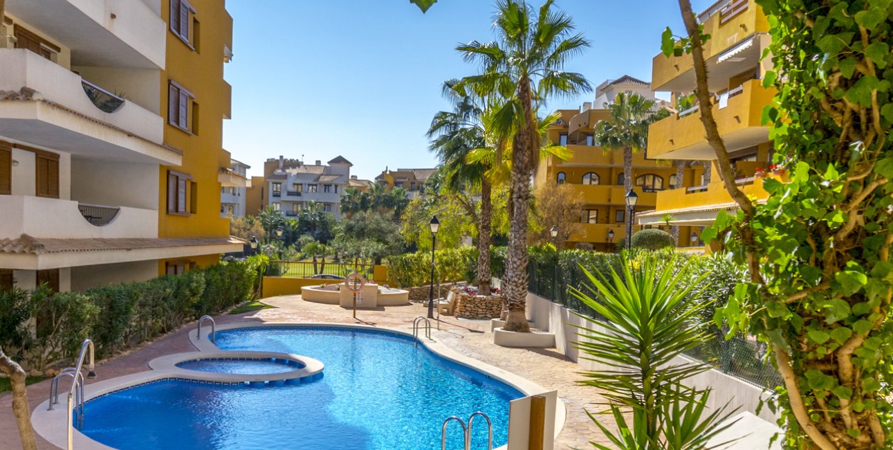 Resale - Apartment / flat -
Orihuela Costa - Punta Prima