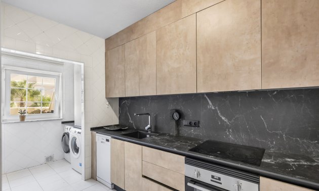 Resale - Apartment / flat -
Guardamar del Segura - Campomar