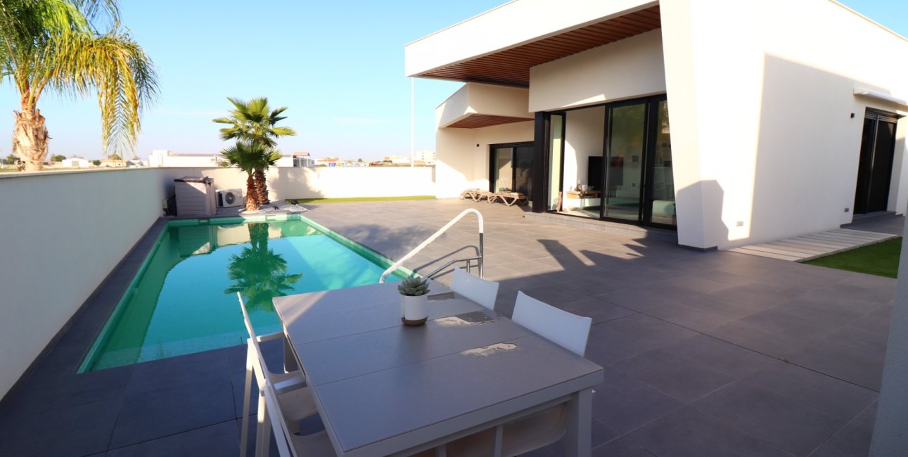 Reventa - Villa -
Formentera del Segura - Fincas de La Vega