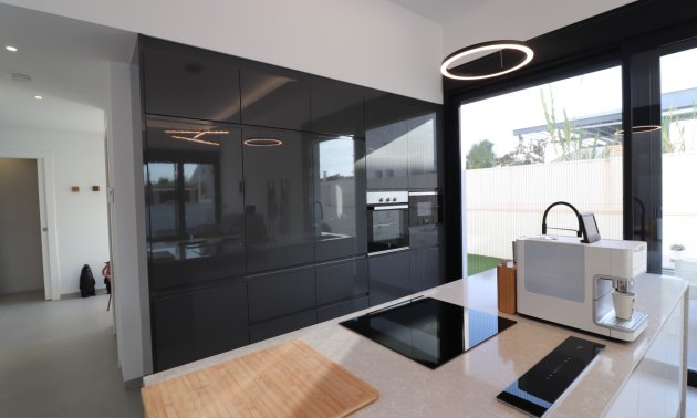 Reventa - Villa -
Formentera del Segura - Fincas de La Vega