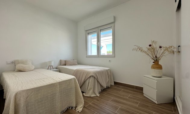 Resale - Bungalow -
Ciudad Quesada - Altos de Quesada