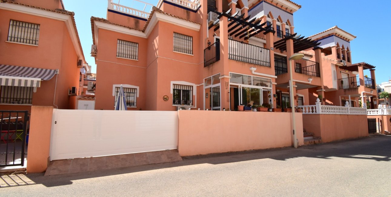 Resale - Apartment / flat -
Orihuela Costa - Playa Flamenca