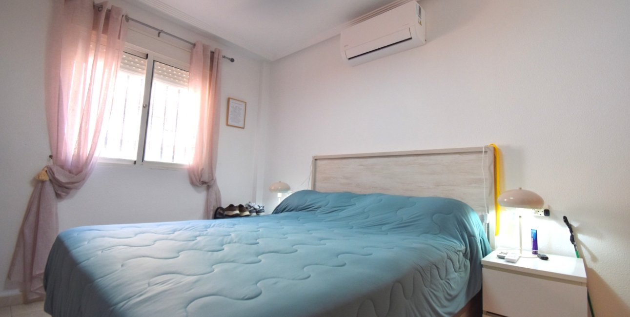 Resale - Apartment / flat -
Orihuela Costa - Playa Flamenca