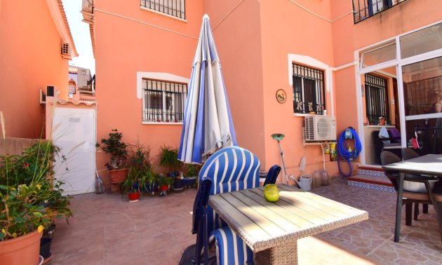 Resale - Apartment / flat -
Orihuela Costa - Playa Flamenca