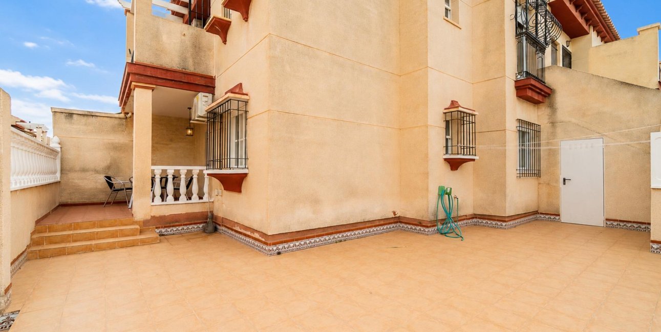 Long Term Rental - Apartment / flat -
Orihuela Costa - Playa Flamenca