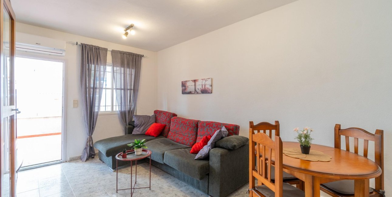 Long Term Rental - Apartment / flat -
Orihuela Costa - Playa Flamenca