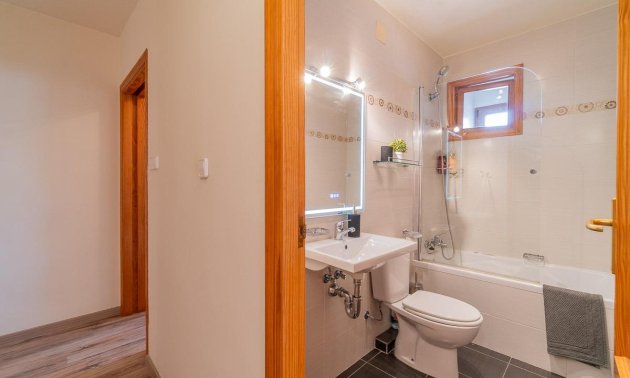 Reventa - Apartamento / piso -
Torrevieja - Playa de los Naufragos