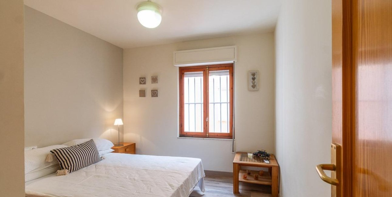 Reventa - Apartamento / piso -
Torrevieja - Playa de los Naufragos