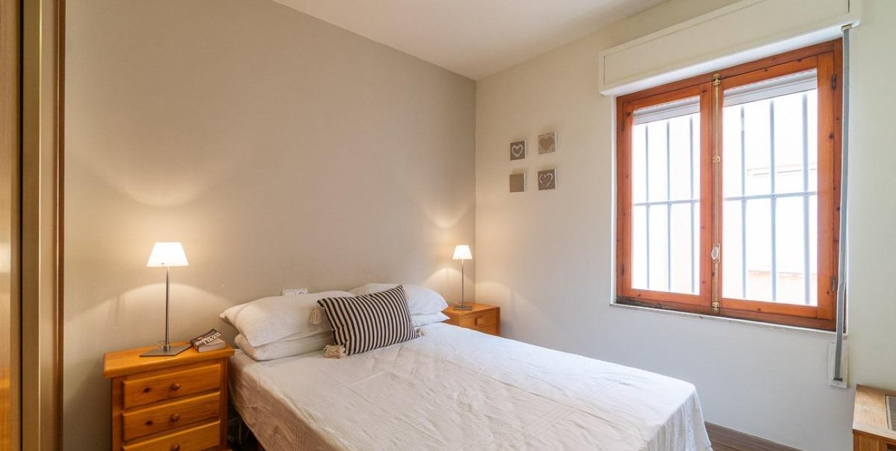 Reventa - Apartamento / piso -
Torrevieja - Playa de los Naufragos
