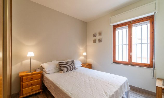 Reventa - Apartamento / piso -
Torrevieja - Playa de los Naufragos