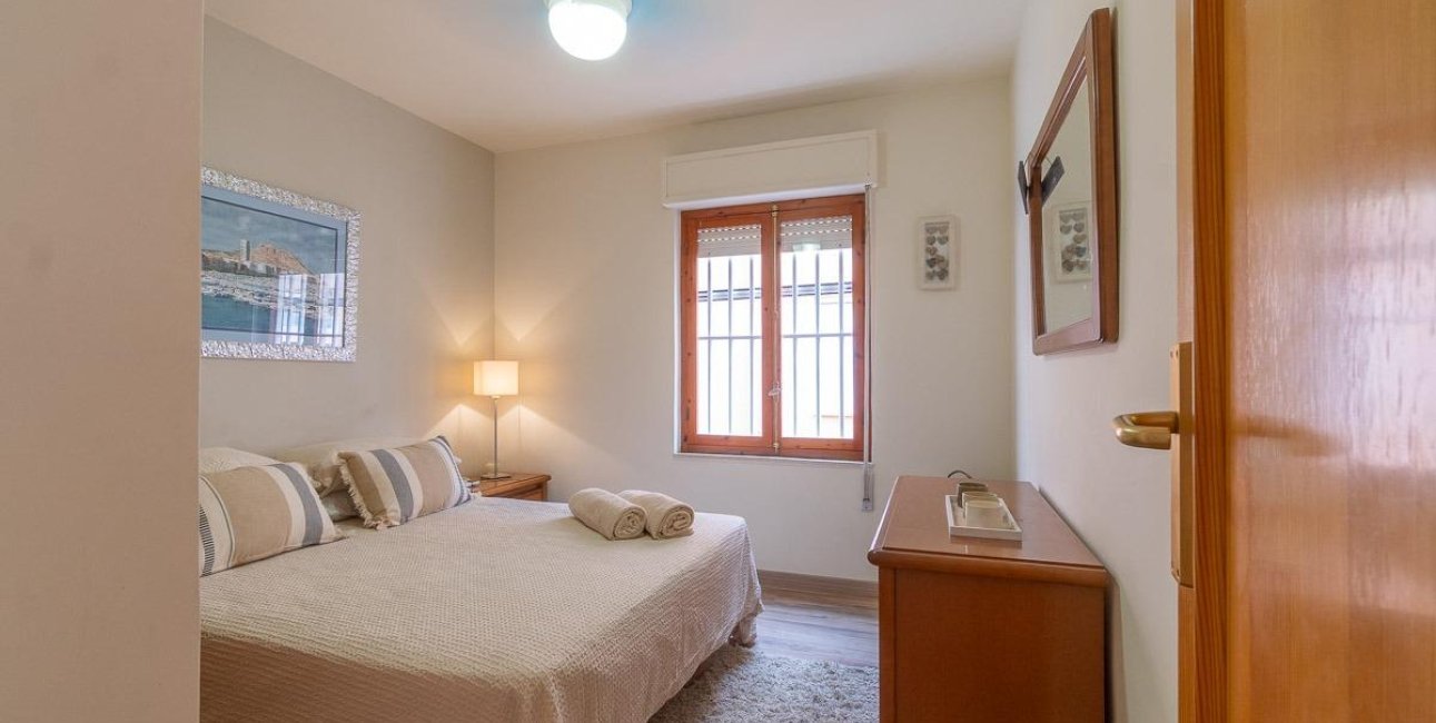 Reventa - Apartamento / piso -
Torrevieja - Playa de los Naufragos