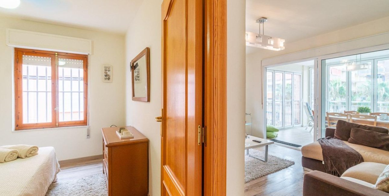 Reventa - Apartamento / piso -
Torrevieja - Playa de los Naufragos