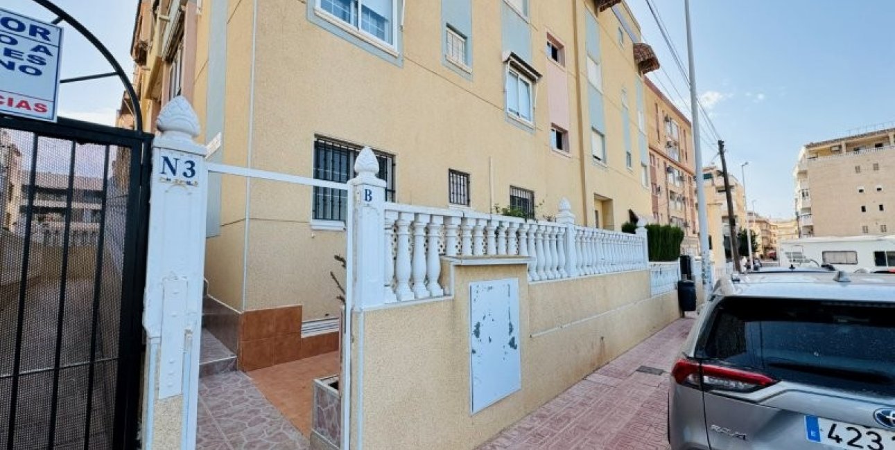 Resale - Apartment / flat -
Torrevieja - Torrevista Playa