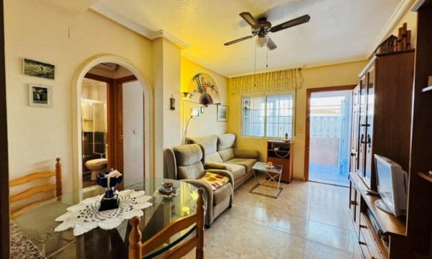 Resale - Apartment / flat -
Torrevieja - Torrevista Playa