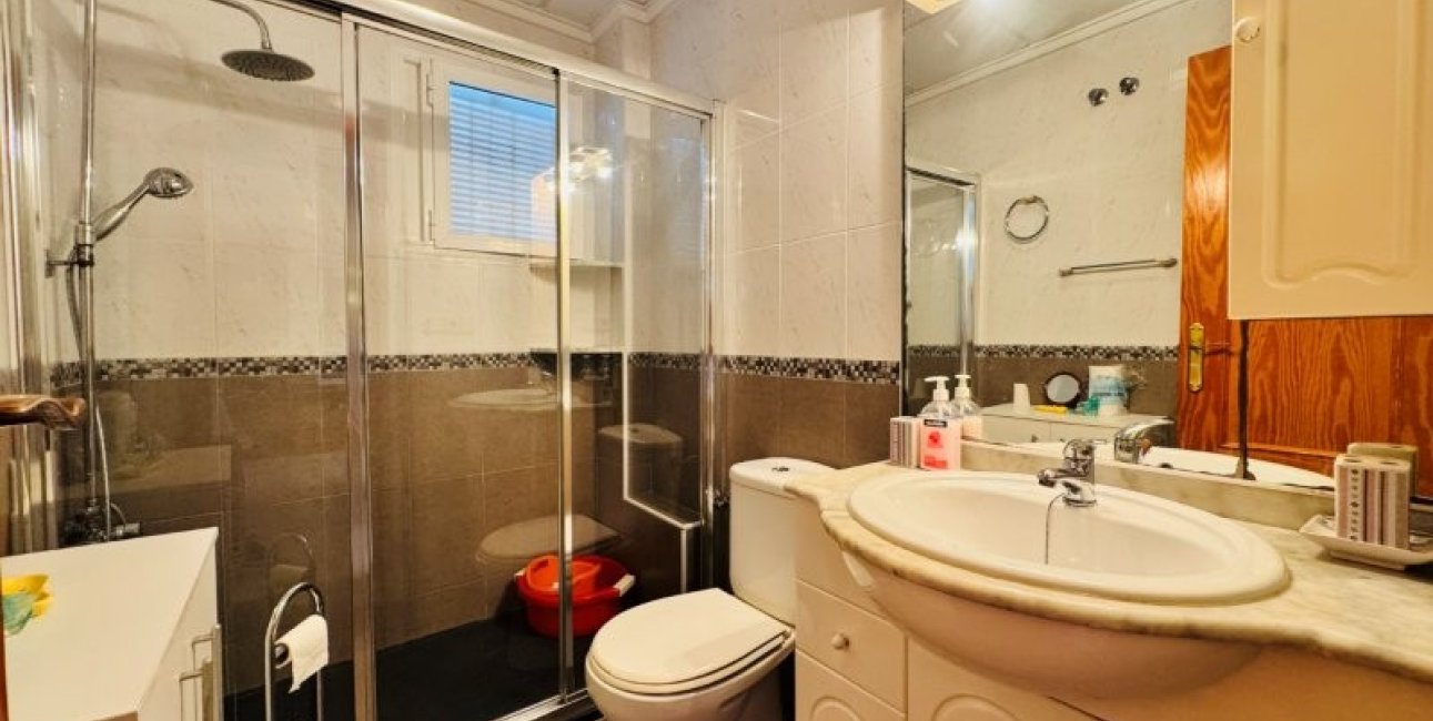 Resale - Apartment / flat -
Torrevieja - Torrevista Playa