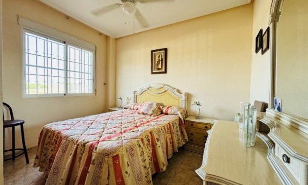 Resale - Apartment / flat -
Torrevieja - Torrevista Playa