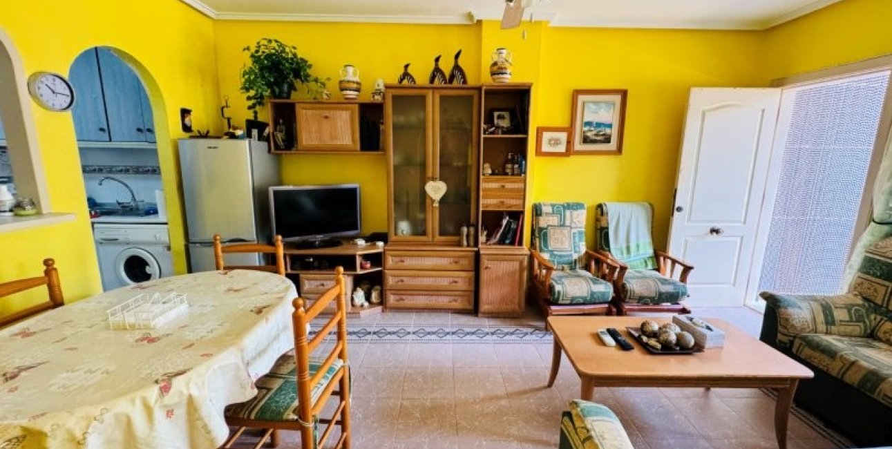 Reventa - Apartamento / piso -
Torrevieja - Pinada Beach II