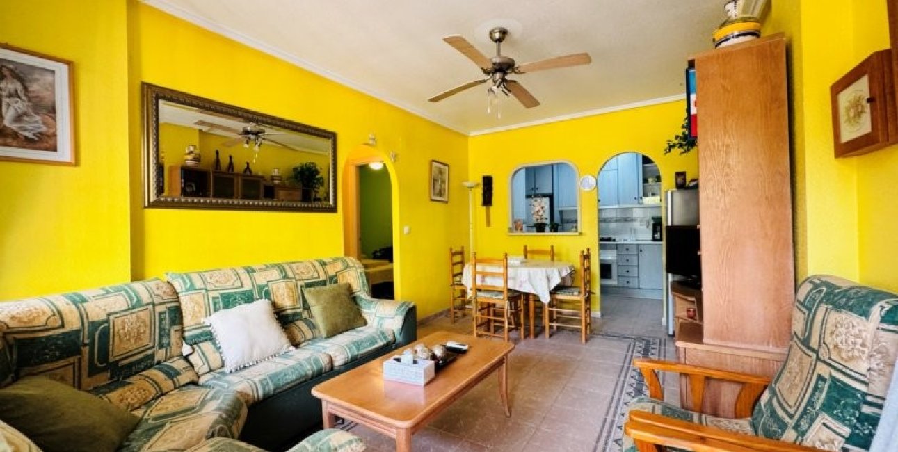 Reventa - Apartamento / piso -
Torrevieja - Pinada Beach II