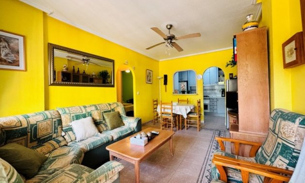 Reventa - Apartamento / piso -
Torrevieja - Pinada Beach II