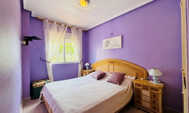 Reventa - Apartamento / piso -
Torrevieja - Pinada Beach II