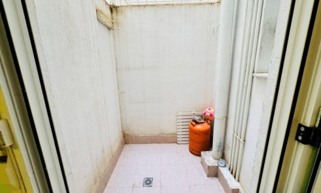 Reventa - Apartamento / piso -
Torrevieja - Pinada Beach II