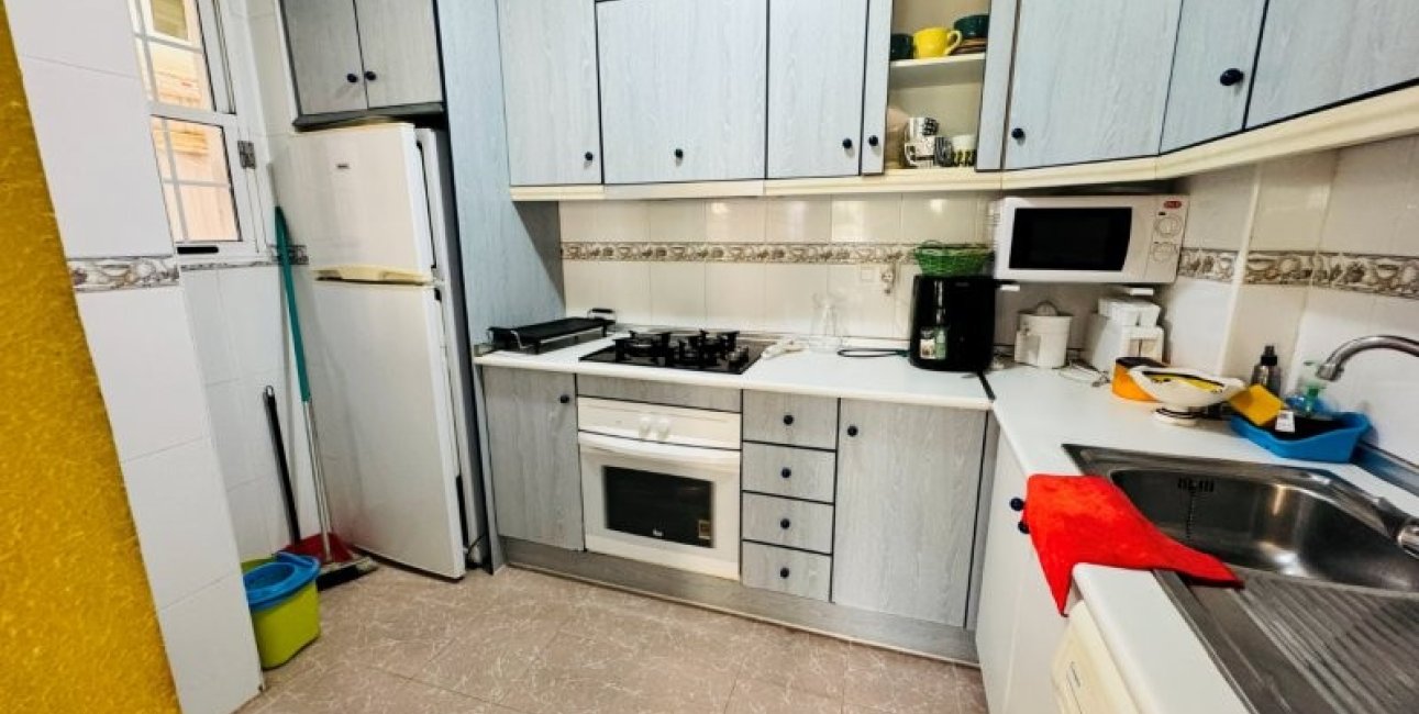 Reventa - Apartamento / piso -
Torrevieja - Pinada Beach II