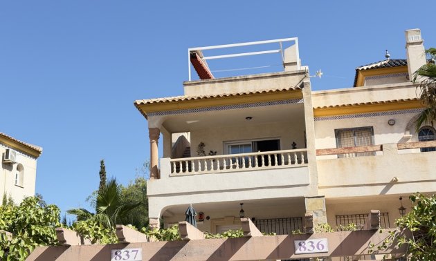 Resale - Apartment / flat -
Orihuela Costa - Las Ramblas